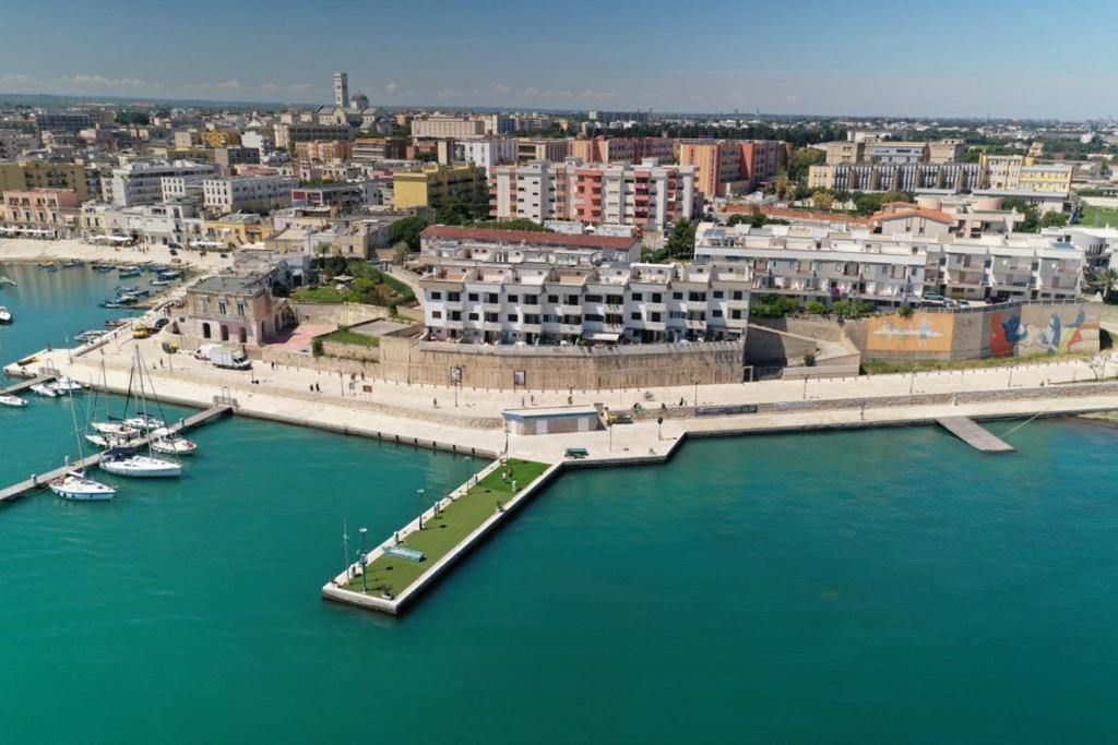 B&B La Baia Sea Rooms Bisceglie Exteriör bild