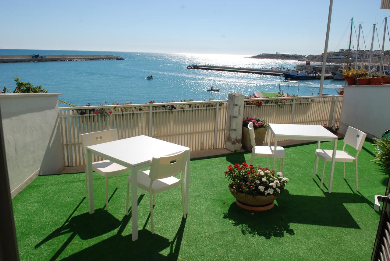 B&B La Baia Sea Rooms Bisceglie Exteriör bild