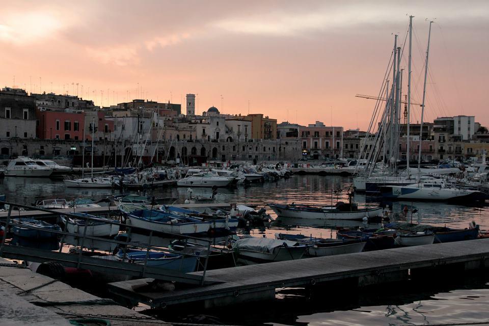 B&B La Baia Sea Rooms Bisceglie Exteriör bild