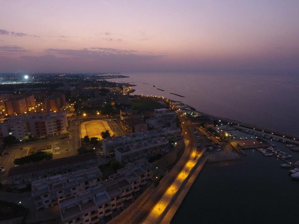 B&B La Baia Sea Rooms Bisceglie Exteriör bild