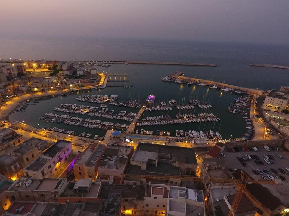 B&B La Baia Sea Rooms Bisceglie Exteriör bild