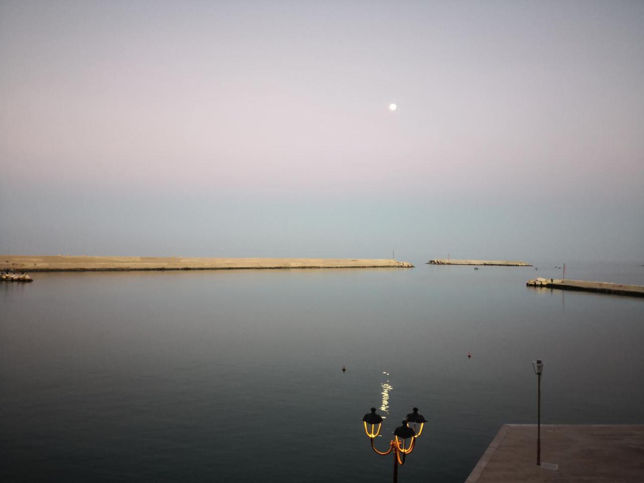 B&B La Baia Sea Rooms Bisceglie Exteriör bild